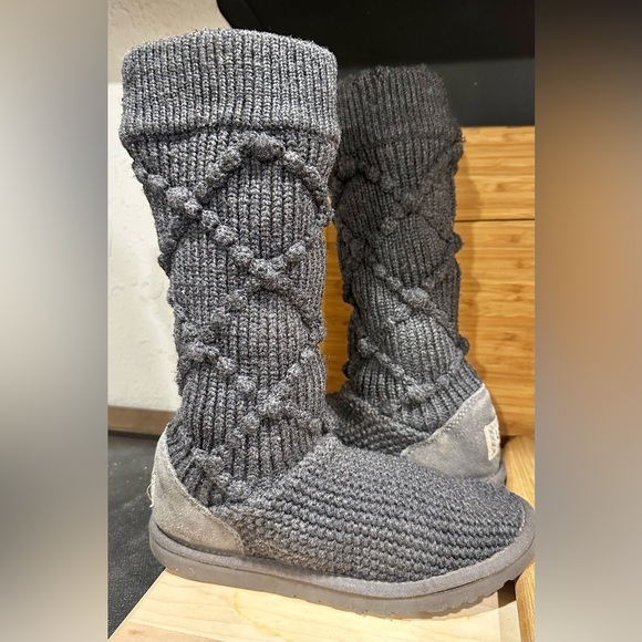 UGG Authentic Gray Charcoal Classic Argyle Cable Knit Sock Sweater Boot - Picture 2 of 7